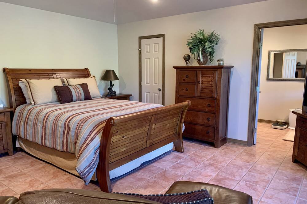 Photo of Bedroom in Wilburn