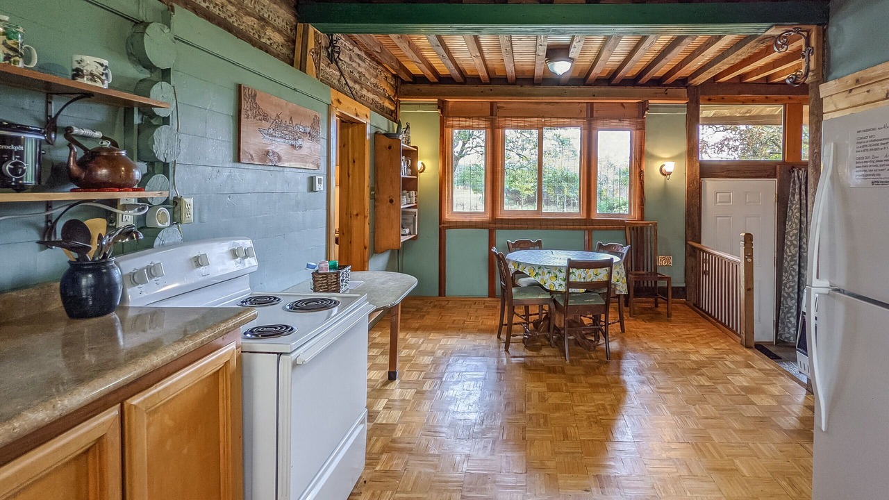 Photo of Kitchen in Calico Rock
