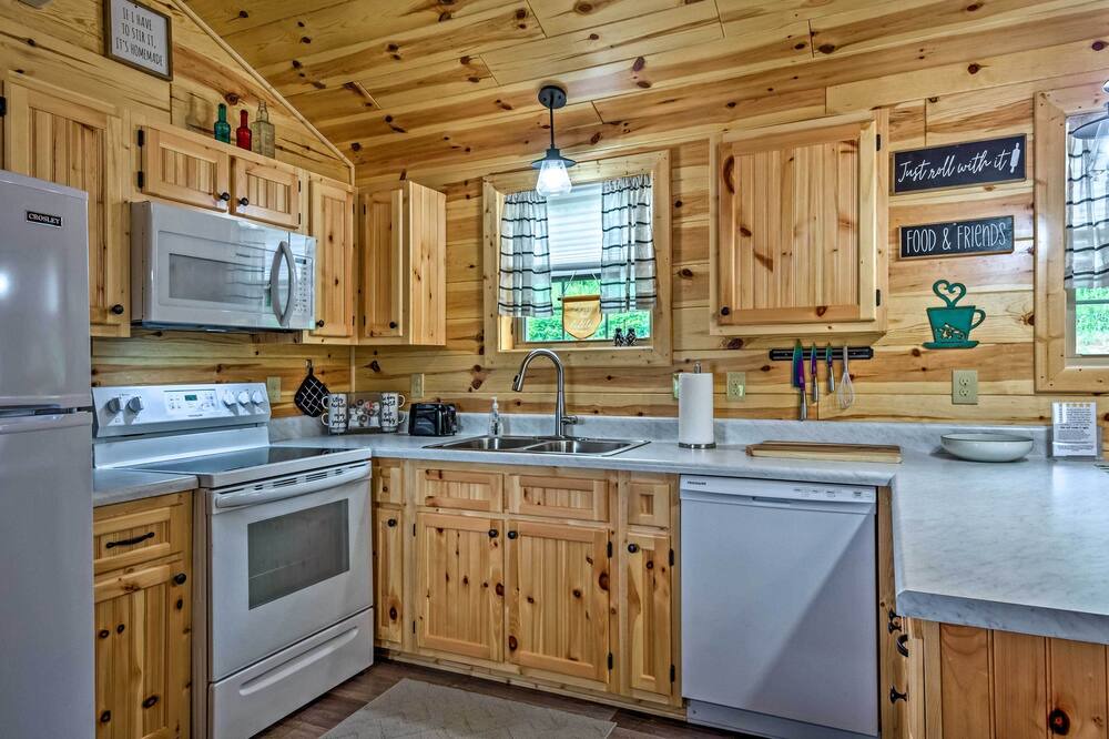 Photo of Kitchen in Cub Run