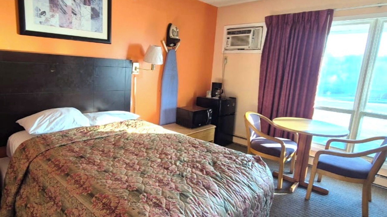 Photo of Bedroom in Canton