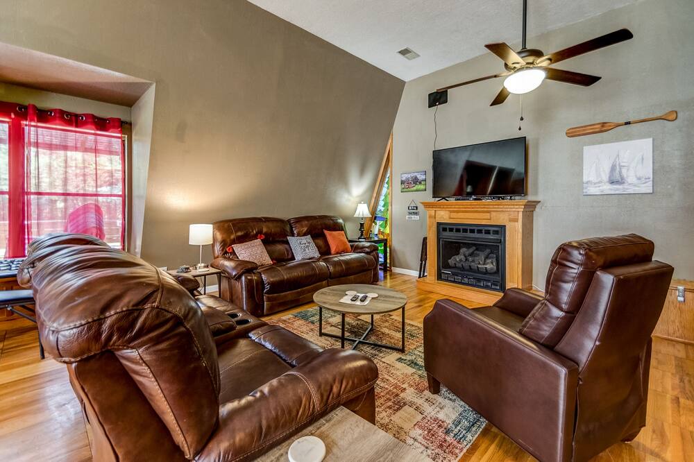 Photo of Livingroom in Kingston