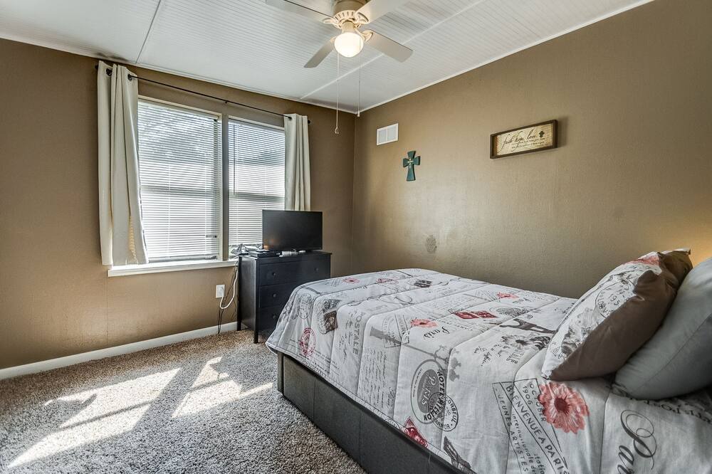 Photo of Bedroom in Kingston