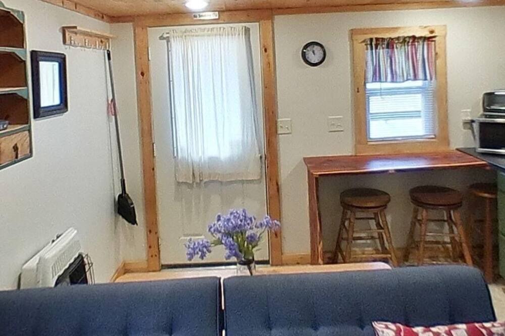 Photo of Livingroom in Harrison