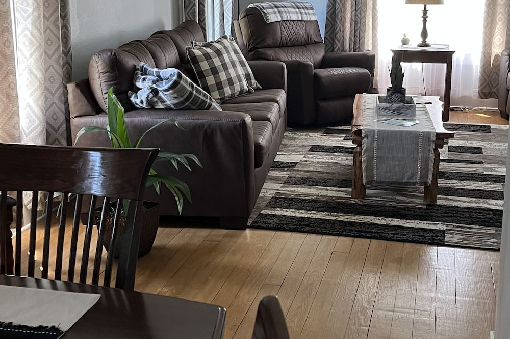 Photo of Livingroom in Coon Valley