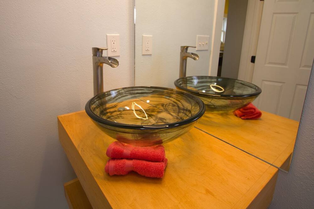 Photo of Bathroom in Downtown Little Rock