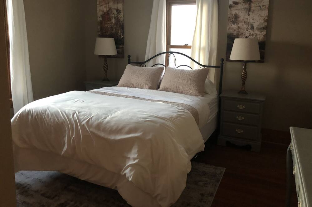 Photo of Bedroom in Ferryville