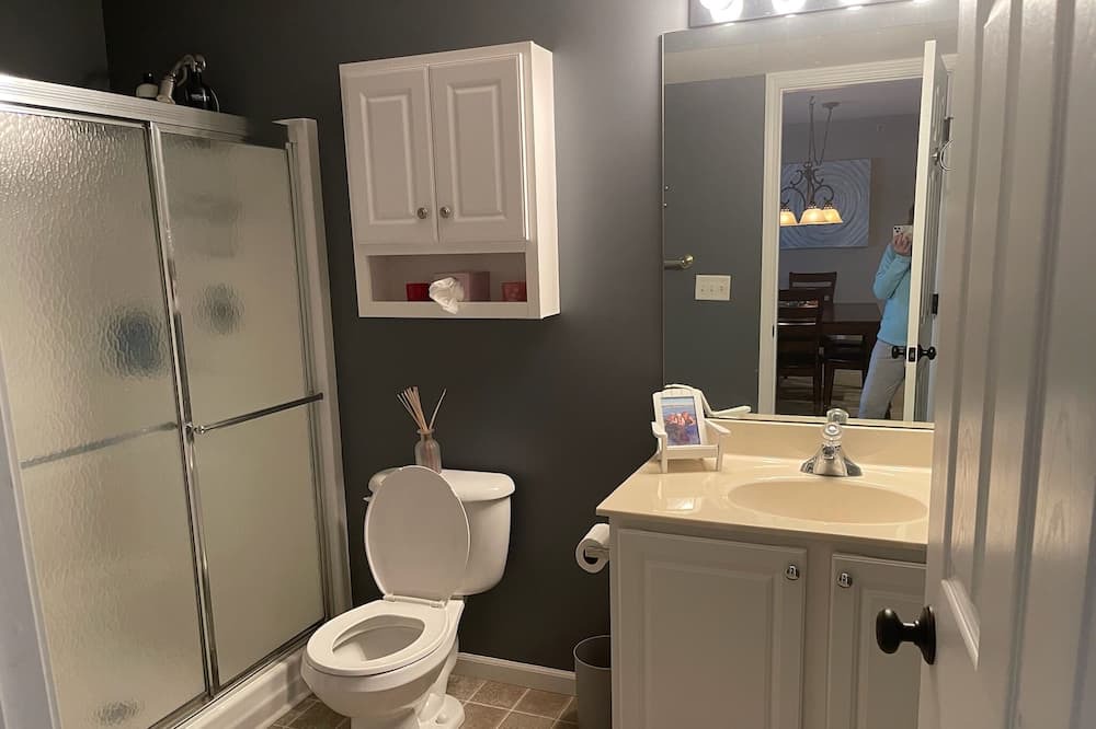 Photo of Bathroom in Kaiser