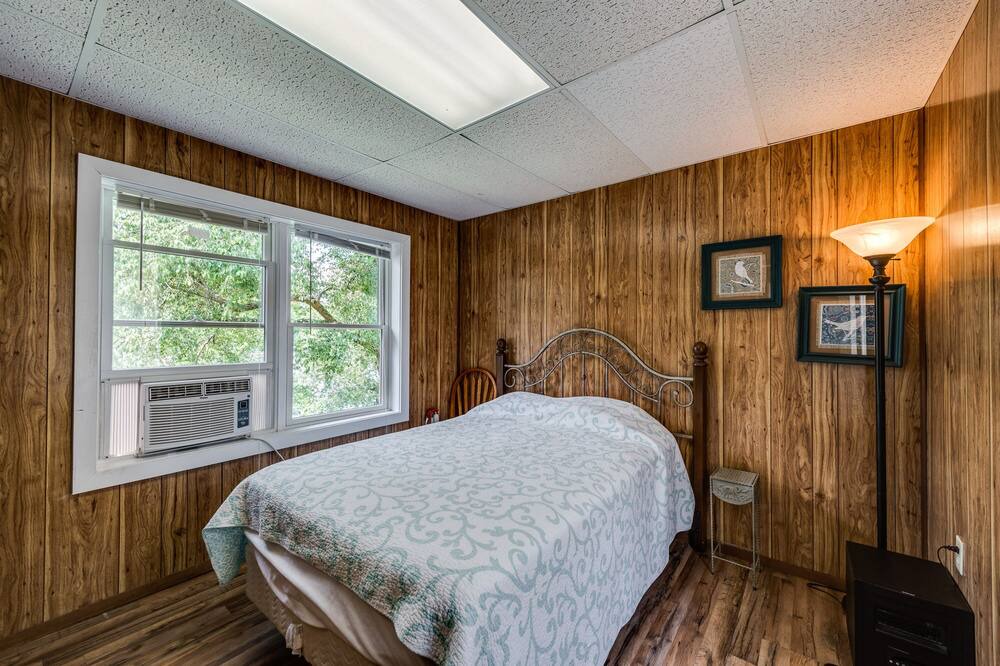 Photo of Bedroom in Allons