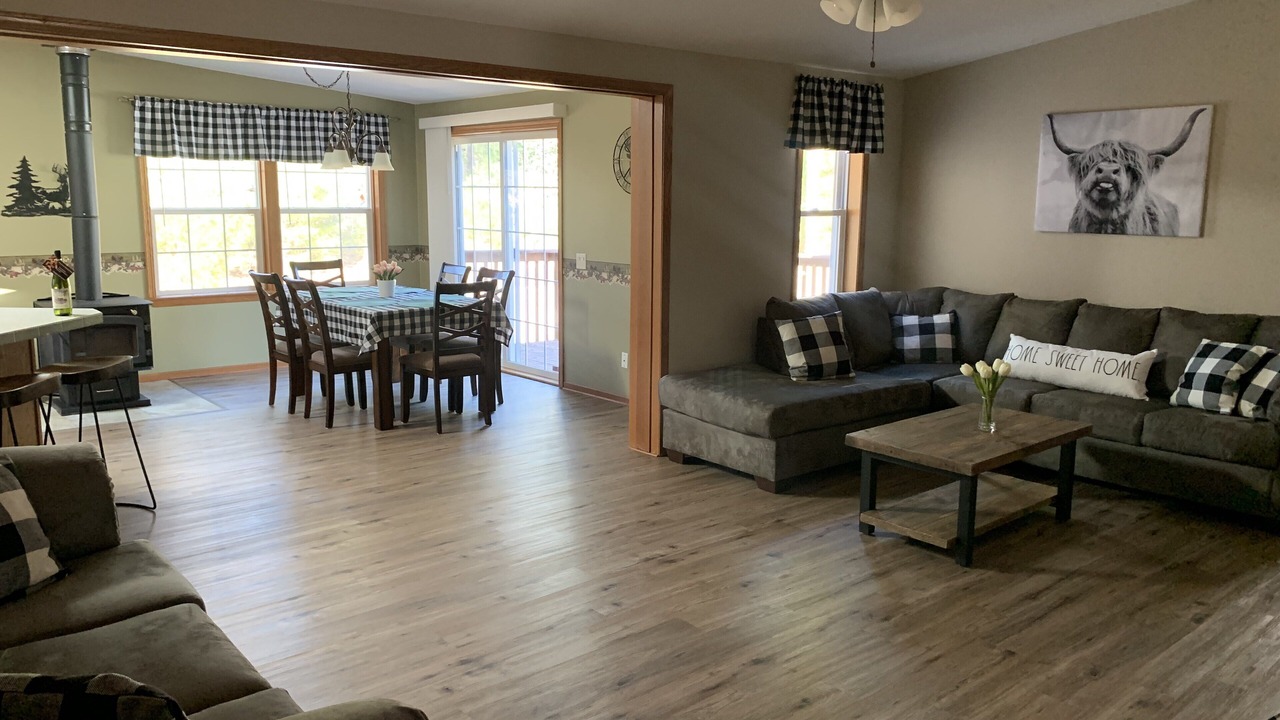 Photo of Livingroom in Mauston