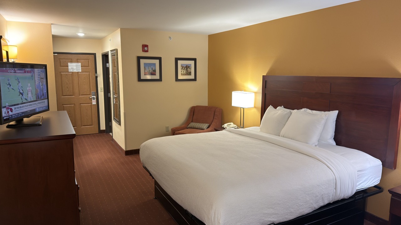 Photo of Bedroom in St. Robert