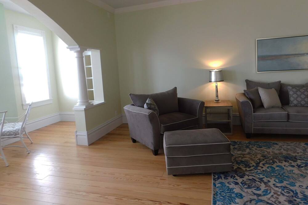 Photo of Bedroom in Alma