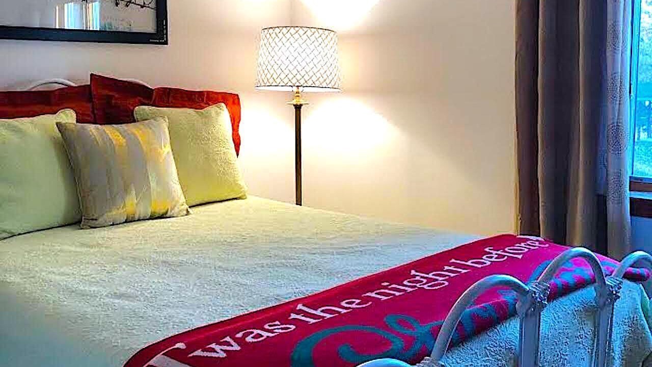 Photo of Bedroom in Sylvan Shores
