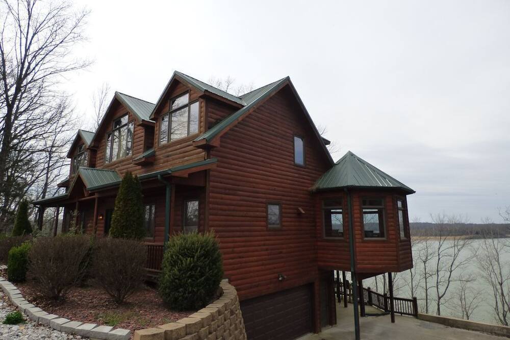 Photo of Outdoor in Scottsville