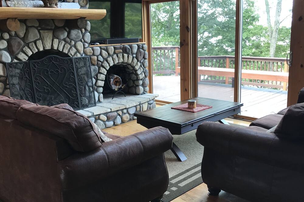 Photo of Livingroom in Scottsville