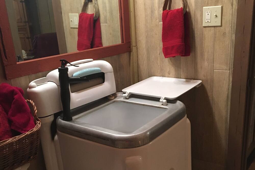 Photo of Bedroom in Arkadelphia