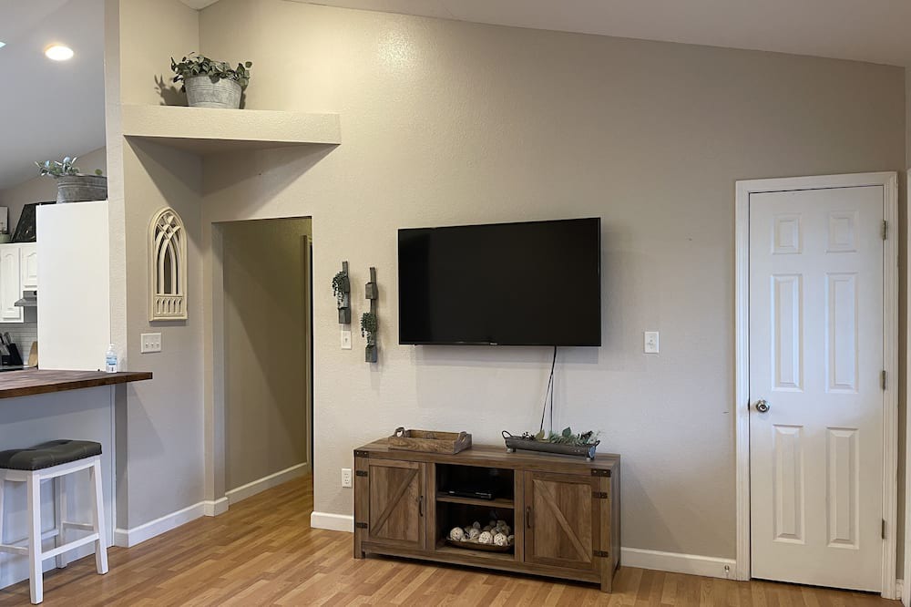 Photo of Bedroom in Steelville