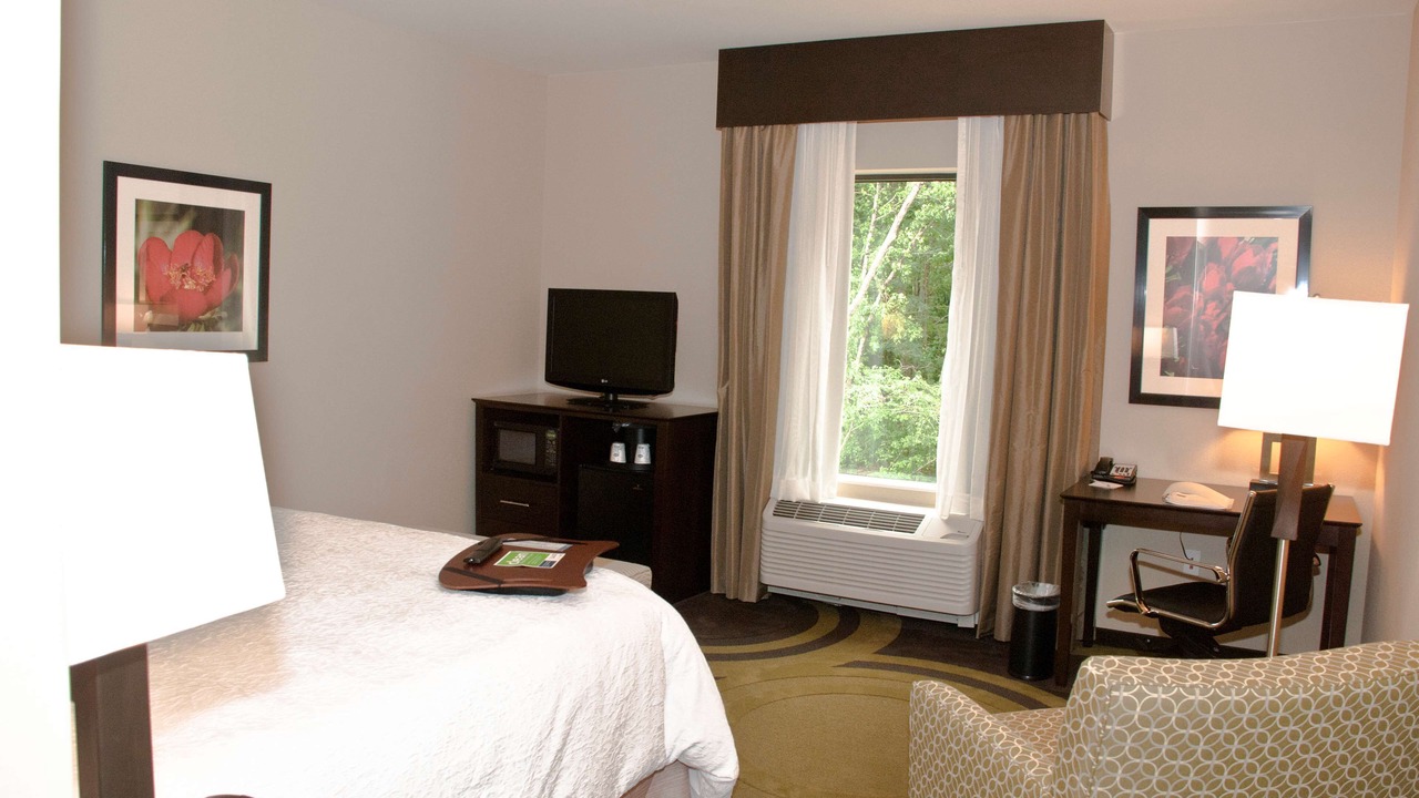 Photo of Bedroom in Maumelle