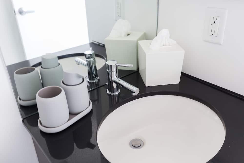 Photo of Bathroom in Midtown - Westport