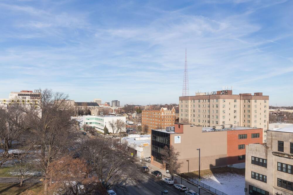 Photo of Outdoor in Midtown - Westport