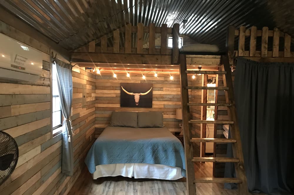 Photo of Bedroom in Mount Juliet