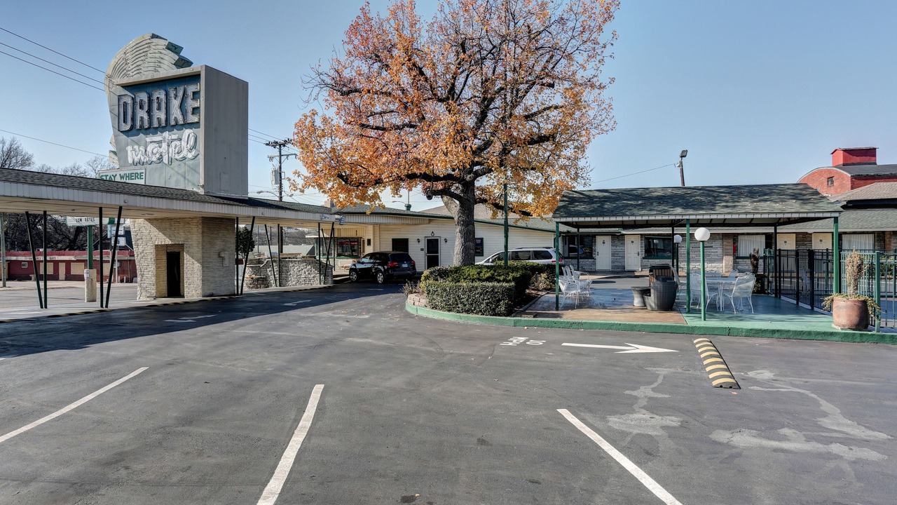 Photo of Others in South Nashville
