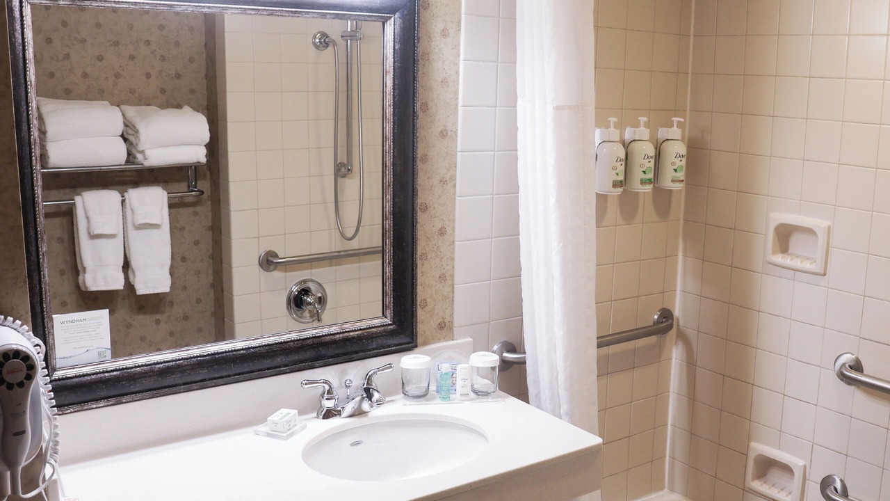 Photo of Bathroom in Orange Prairie