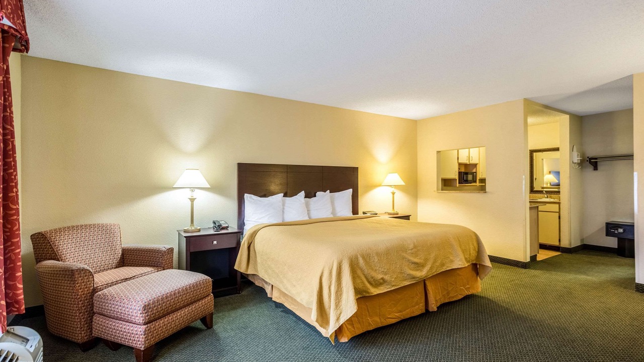Photo of Bedroom in Heber Springs