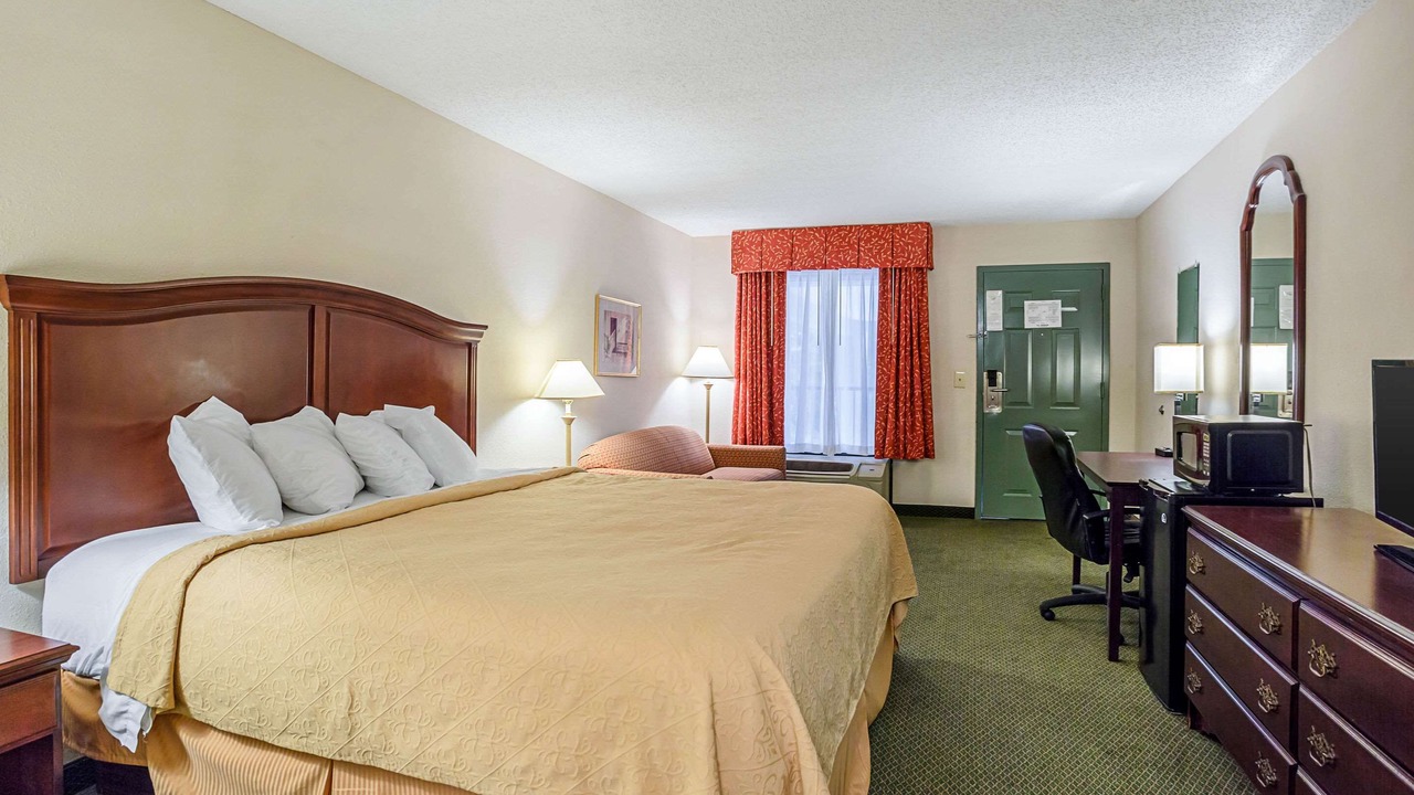 Photo of Bedroom in Heber Springs
