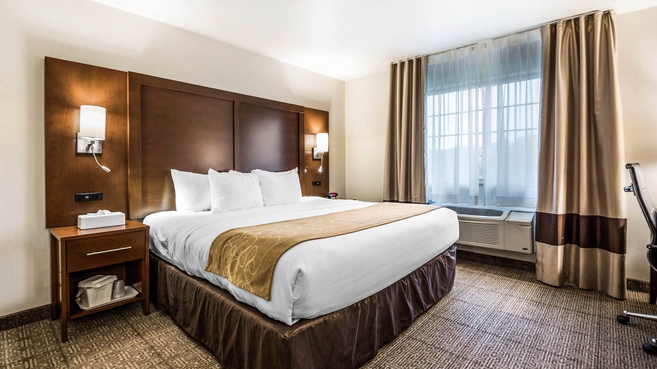 Photo of Bedroom in King