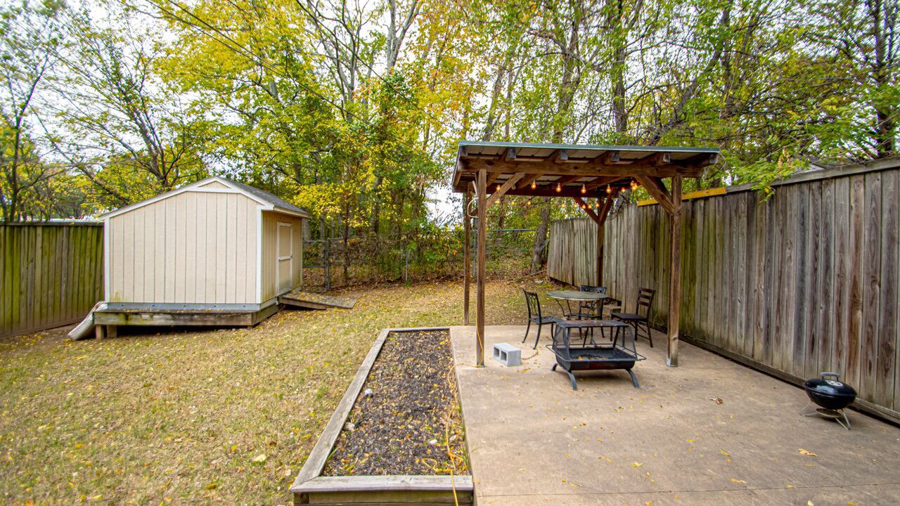 Photo of Outdoor in Capital View