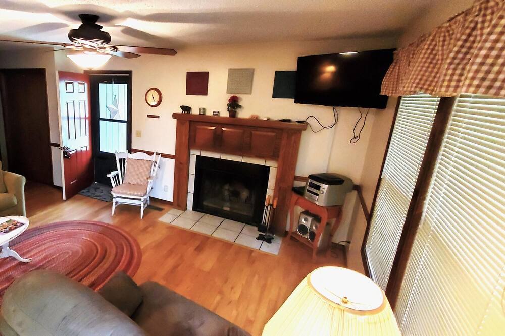 Photo of Livingroom in Holiday Island