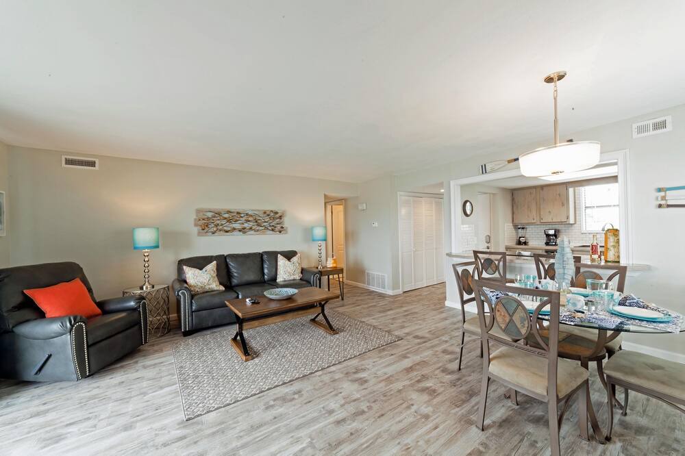 Photo of Livingroom in Lake Hamilton