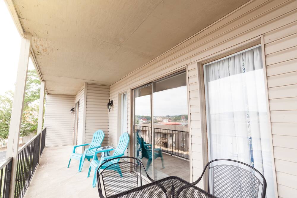 Photo of Patio Balcony in Lake Hamilton