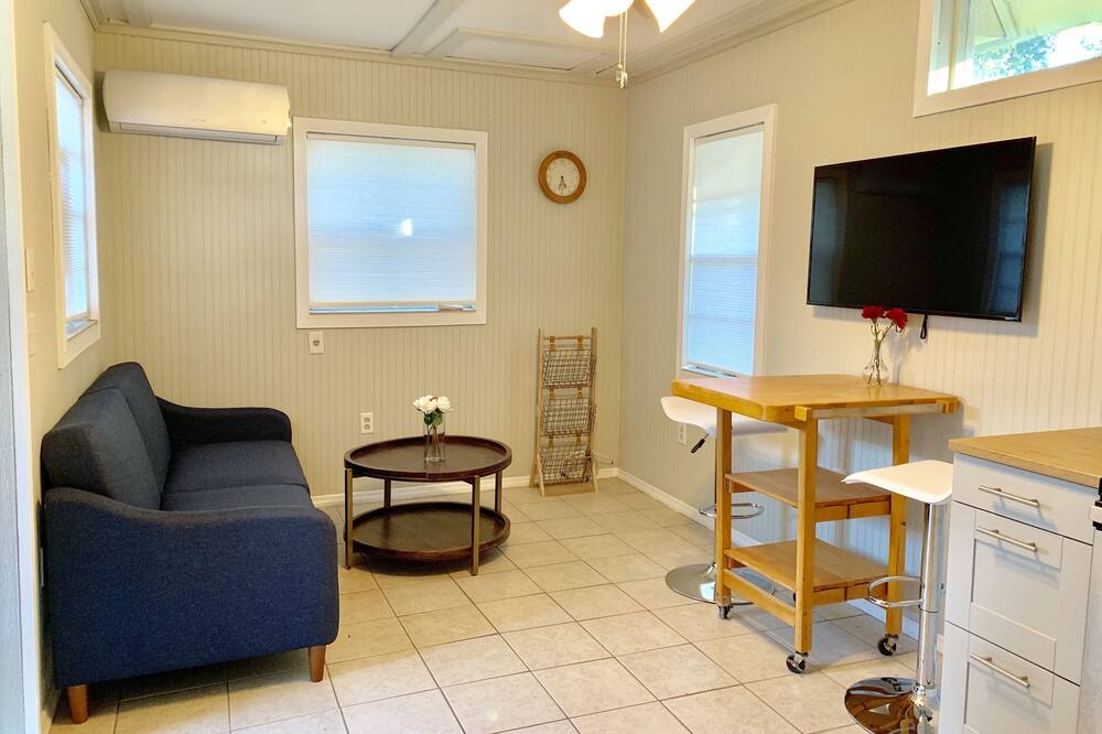 Photo of Livingroom in Southgate