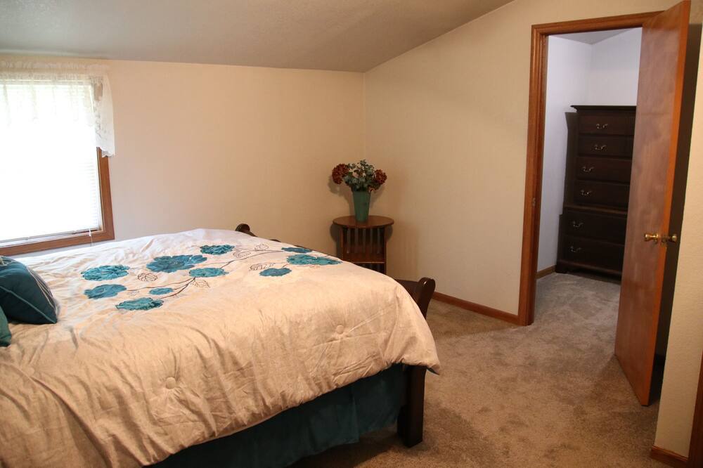 Photo of Bedroom in Wellman