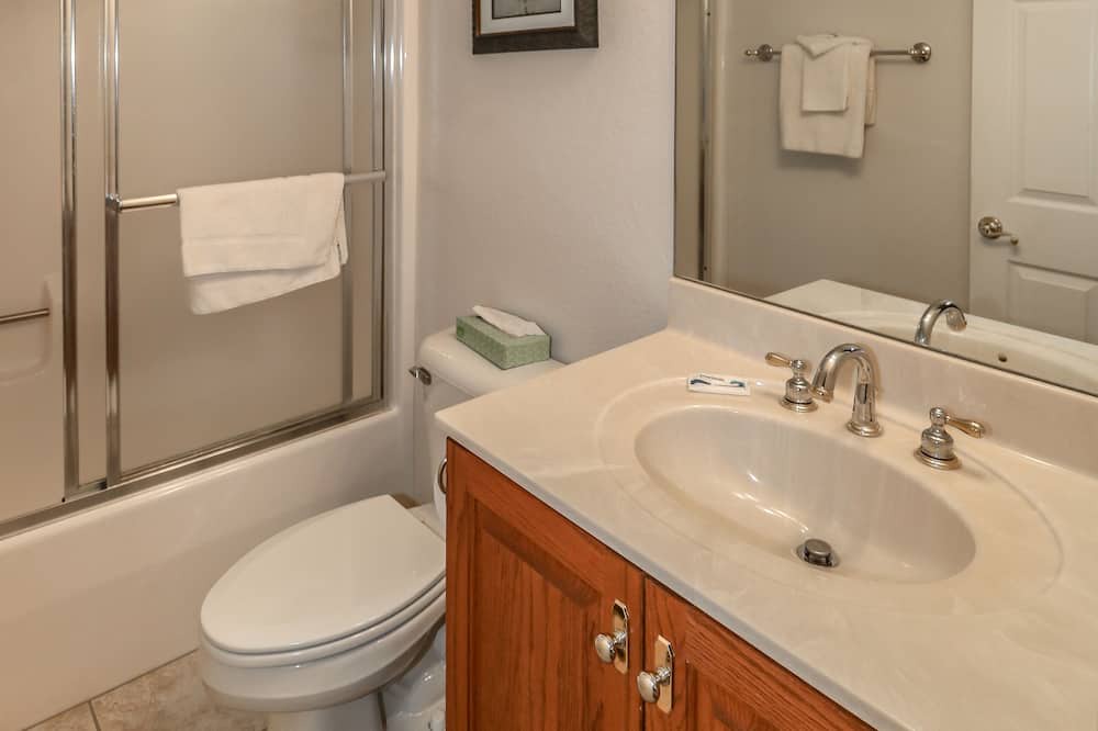 Photo of Bathroom in Hot Springs Village