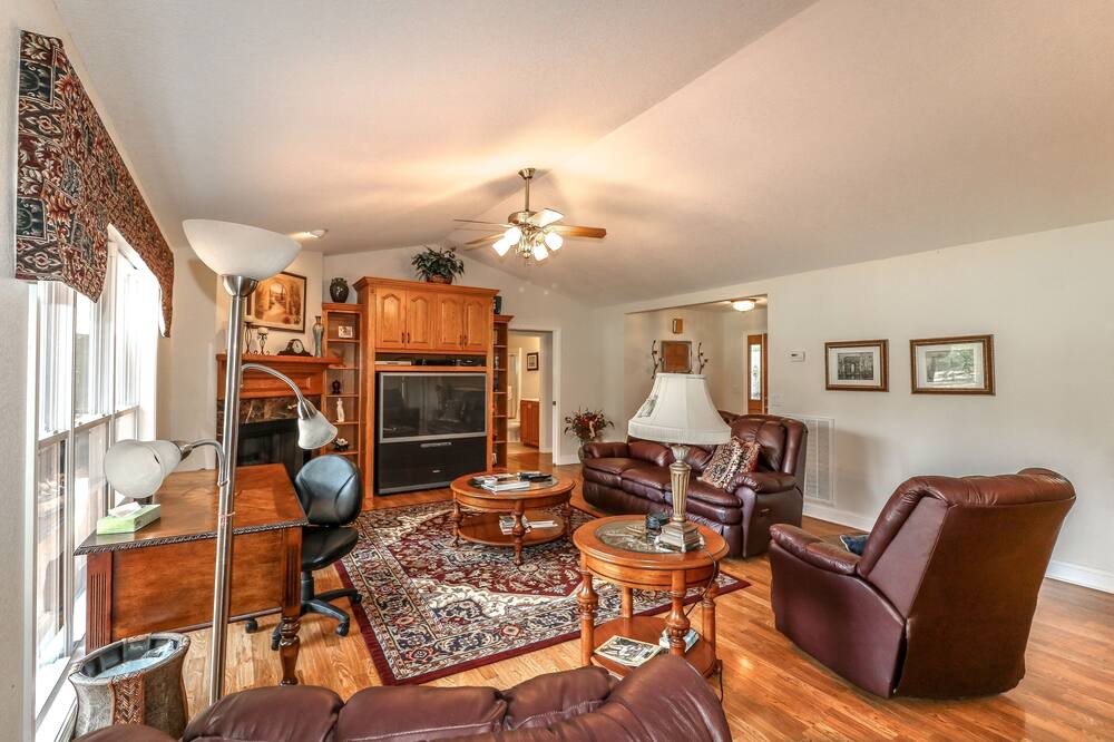 Photo of Livingroom in Hot Springs Village