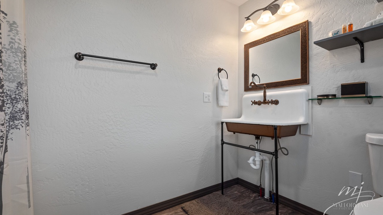 Photo of Bathroom in Berryville