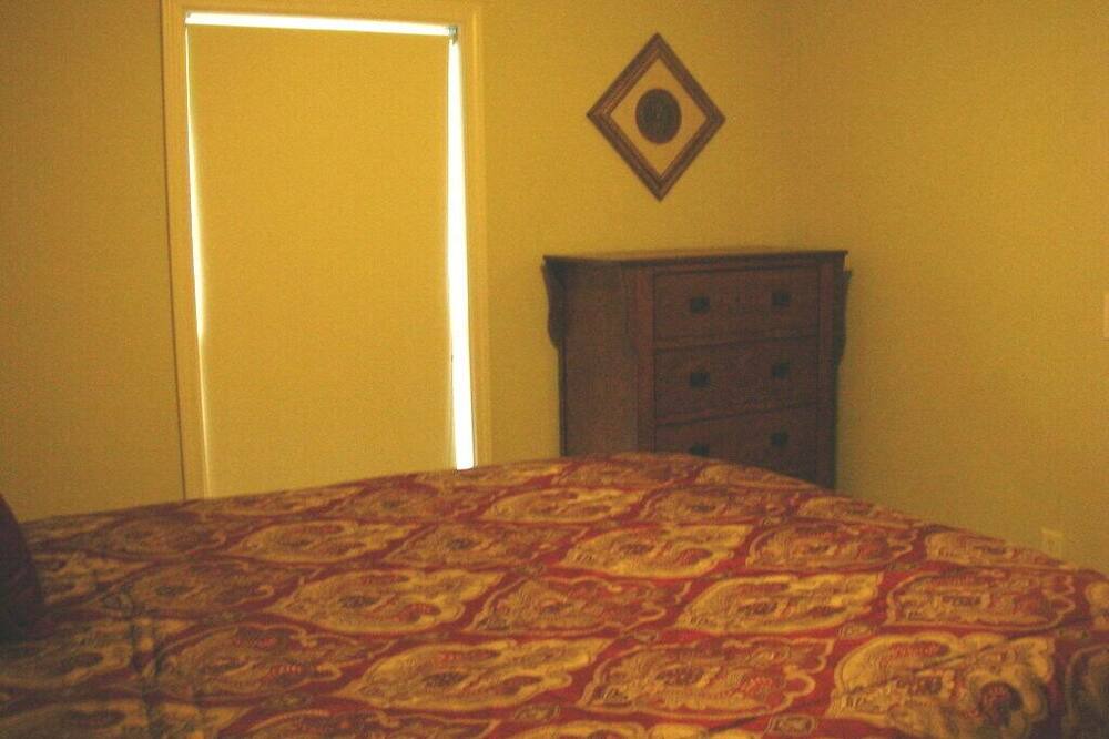 Photo of Bedroom in Counce