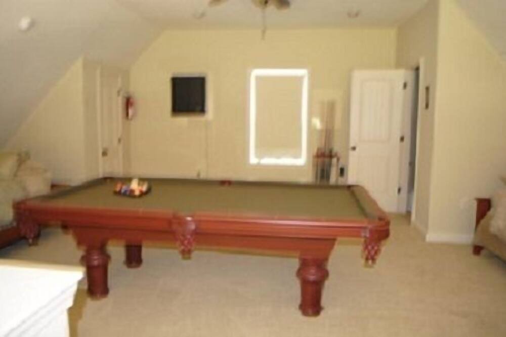Photo of Bedroom in Counce