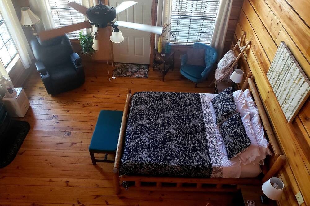 Photo of Bedroom in Heber Springs