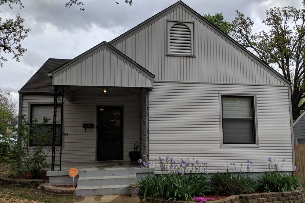 Photo of Outdoor in Capital View