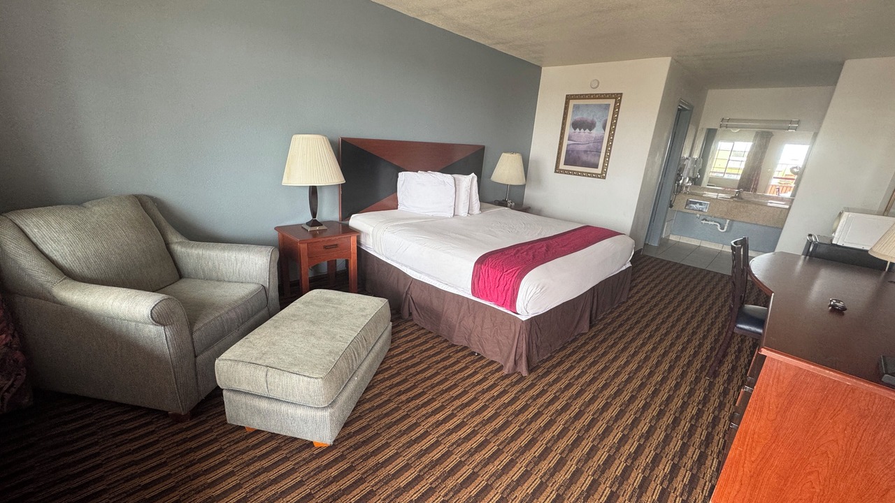 Photo of Bedroom in Salina