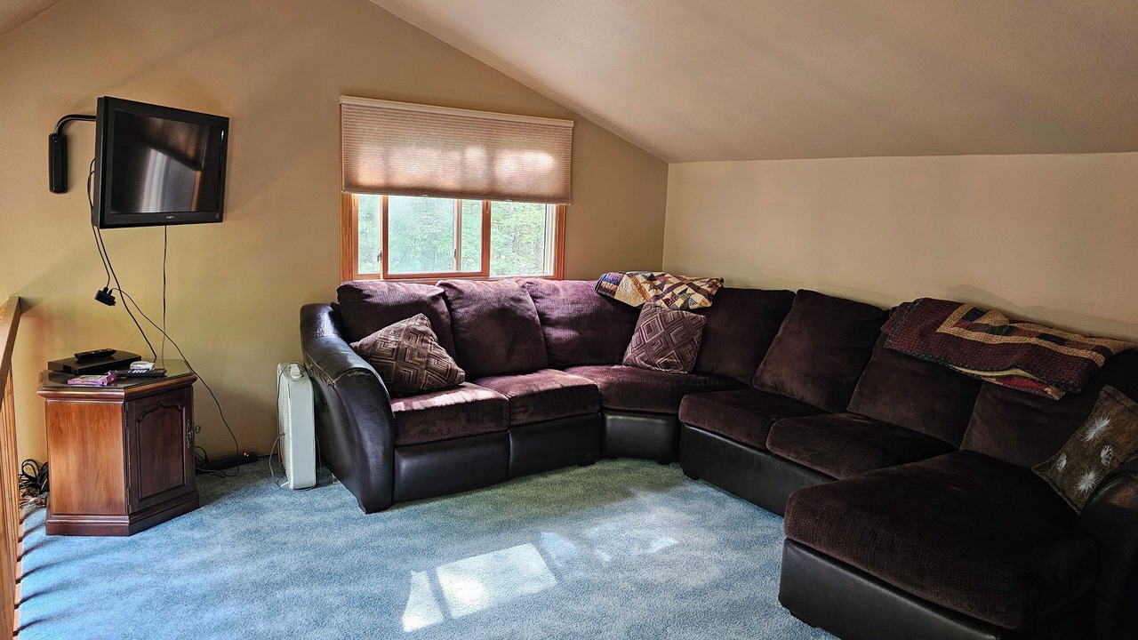 Photo of Livingroom in Holcombe