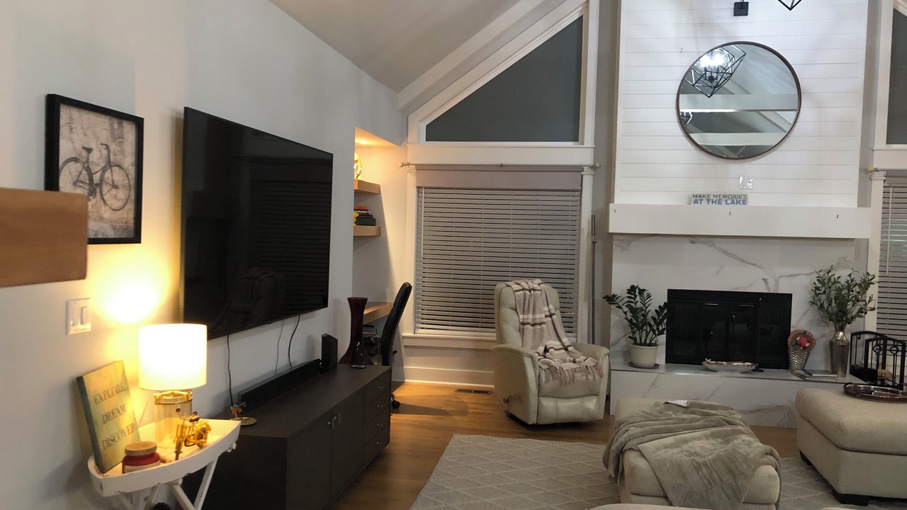 Photo of Livingroom in Prairie Creek