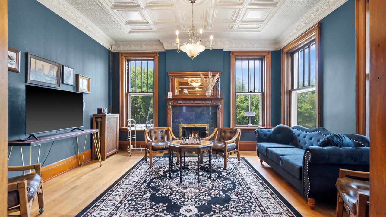 Photo of Livingroom in Dubuque