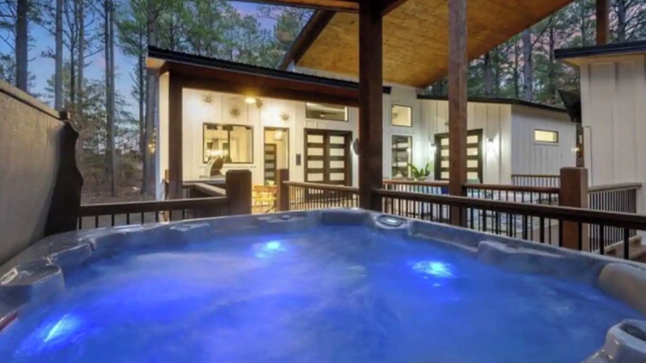 Photo of Outdoor in Pickens
