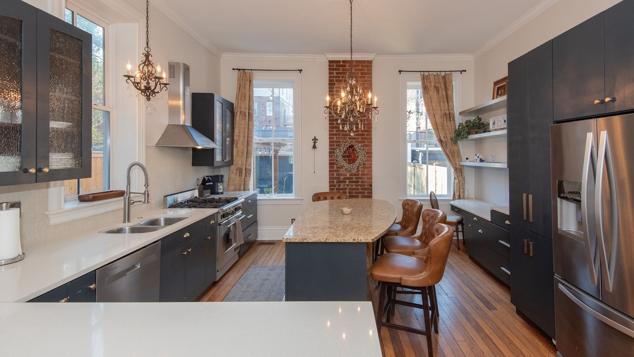Photo of Kitchen in Lafayette Square