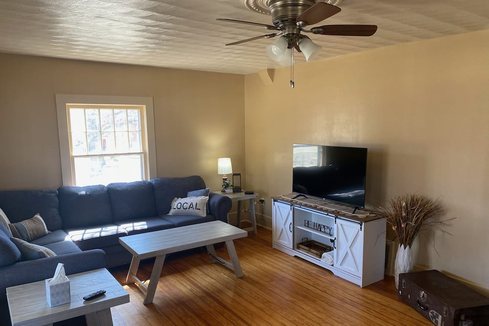 Photo of Livingroom in Crocker