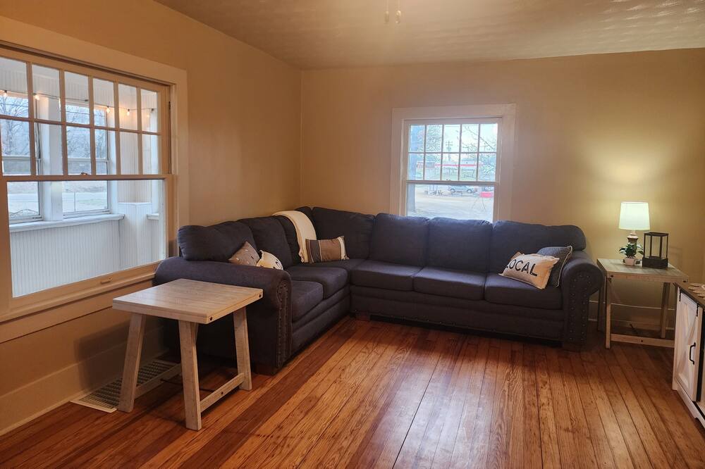Photo of Livingroom in Crocker